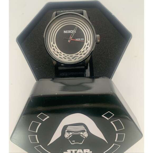 NIXON X STAR WARS Kylo Ren Sentry Woven Band Watch with Original Box and Manual - Picture 11 of 12